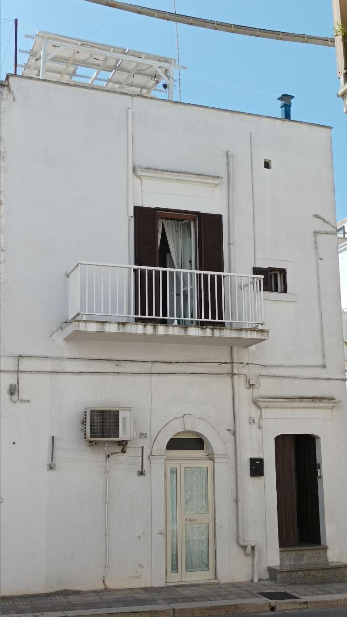 Miniecocasa Ottocentesca In Zona Free-Parking Ed Ecoclimatizzata Villa Ostuni Exterior photo